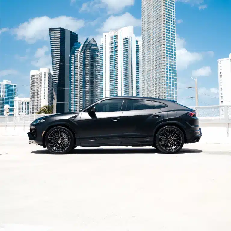 Lamborghini Urus S Blue - Image 28